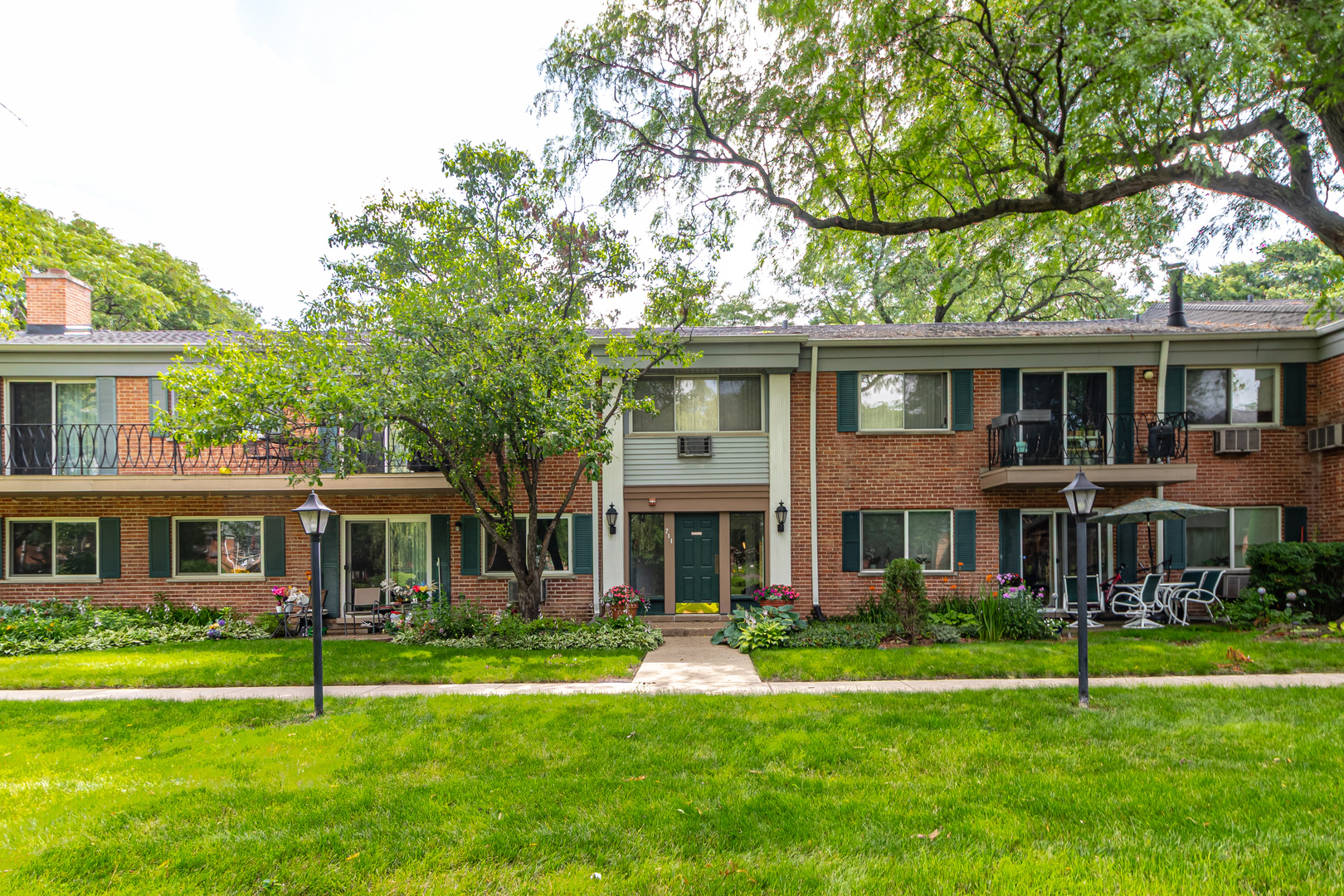 711 Falcon Drive