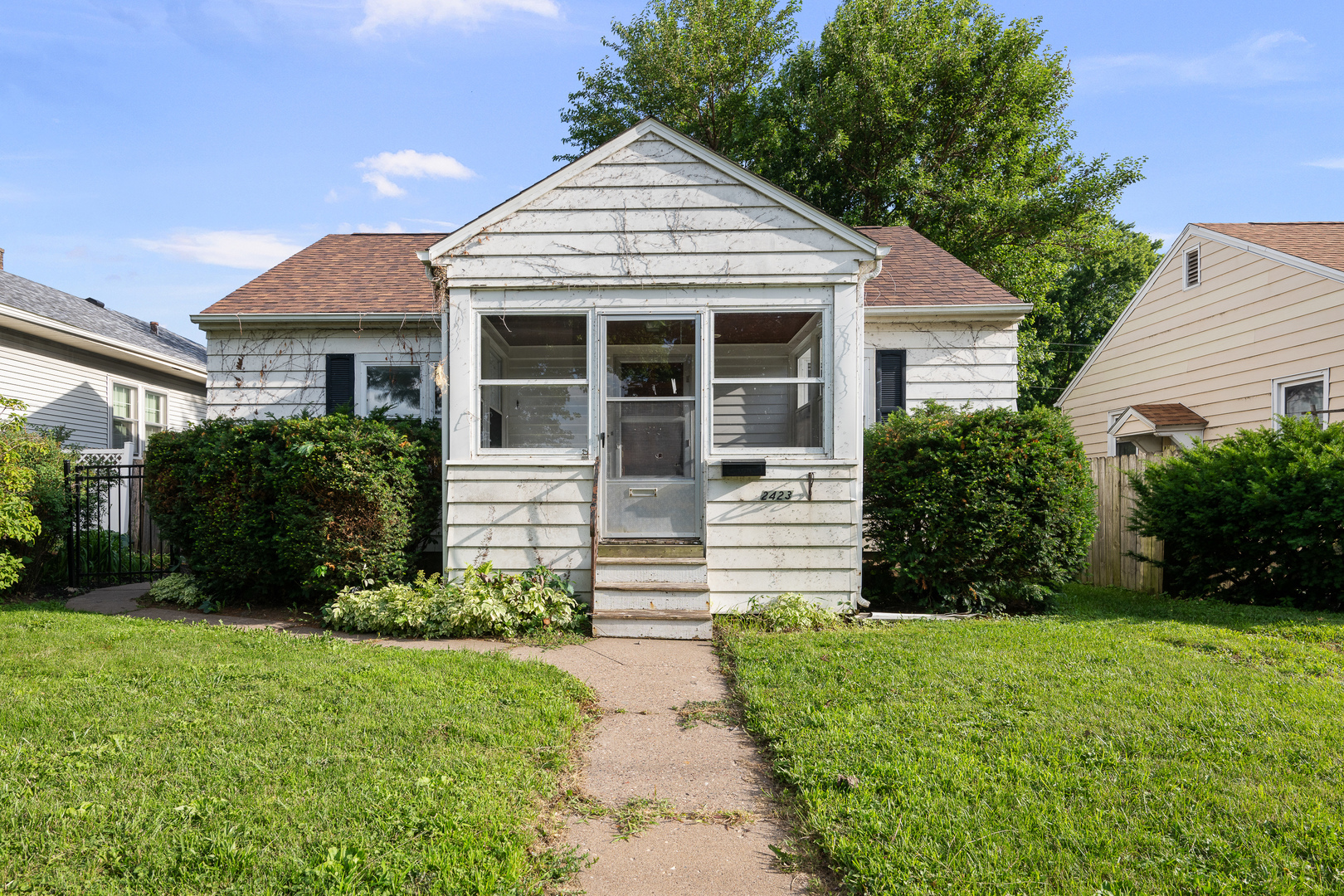 2423 Locust Street