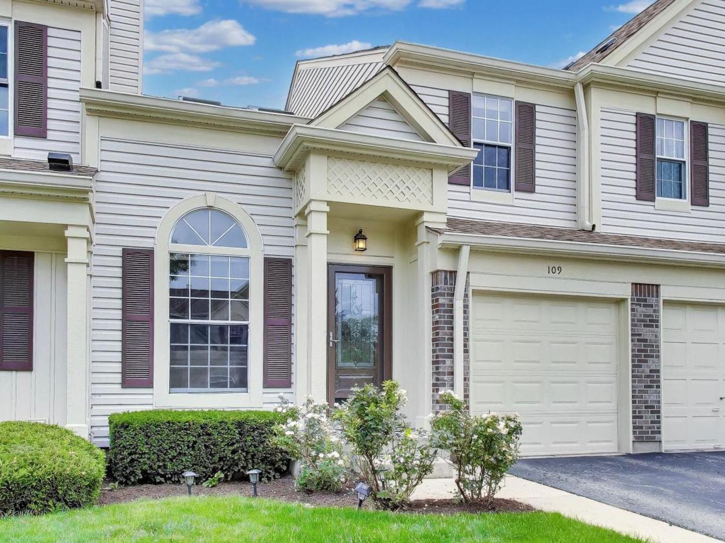 109 PEACH TREE Lane