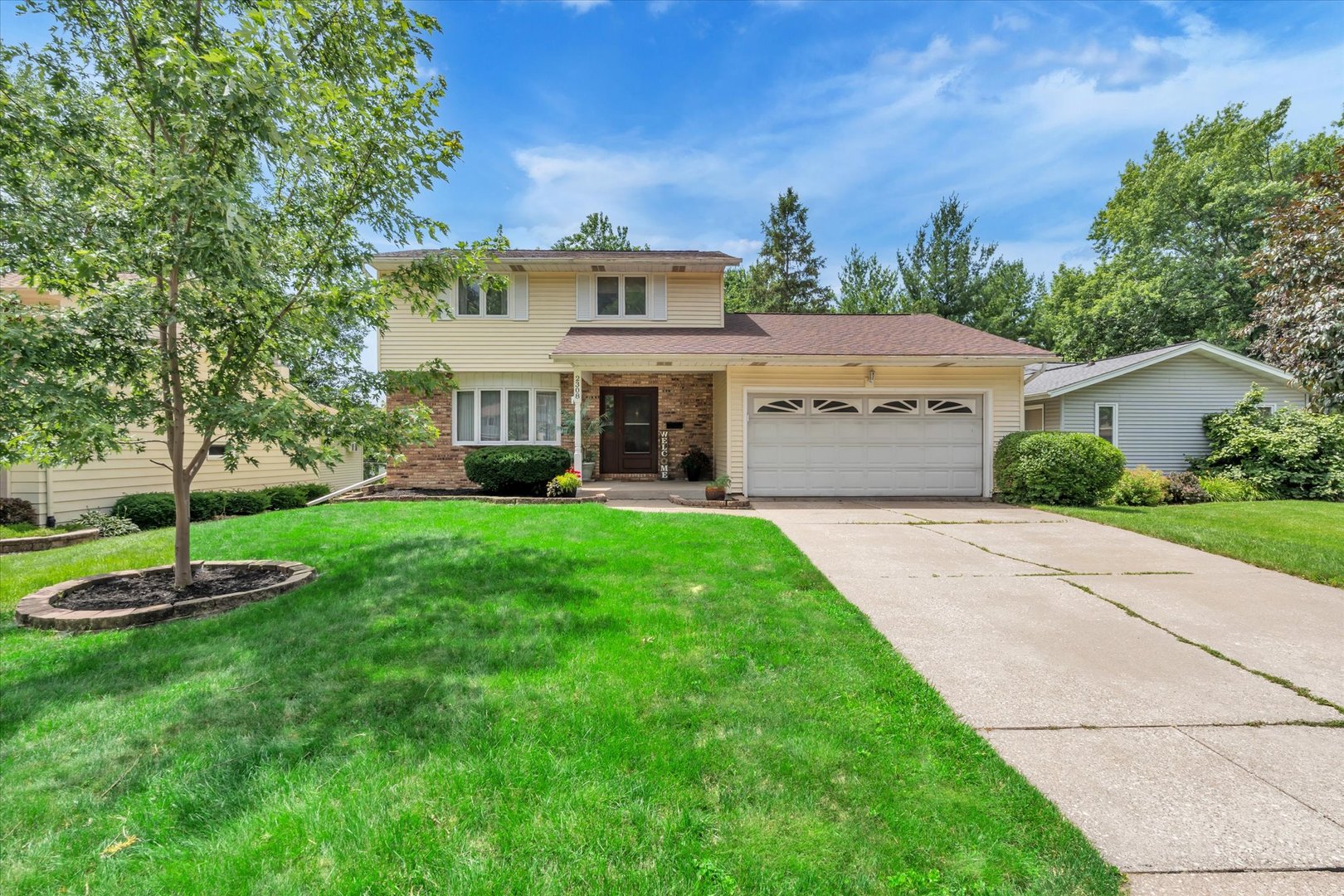 2308 Queens Court
