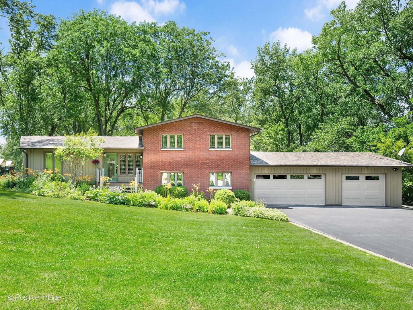 11712 Glen Road