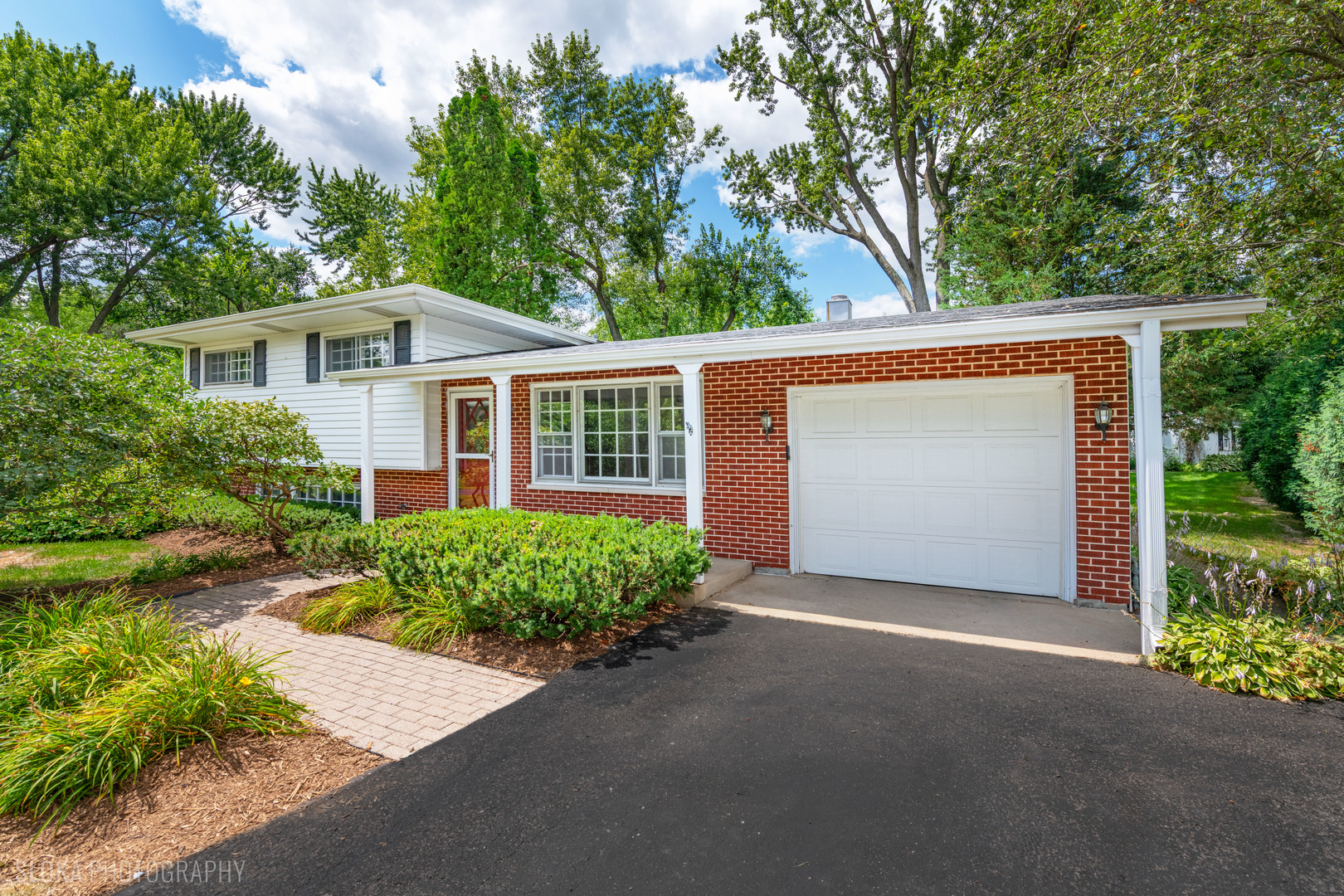 320 Deveron Circle