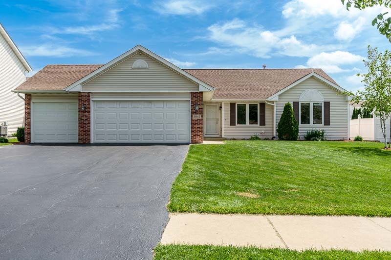 3047 VAUGHNDALE Drive