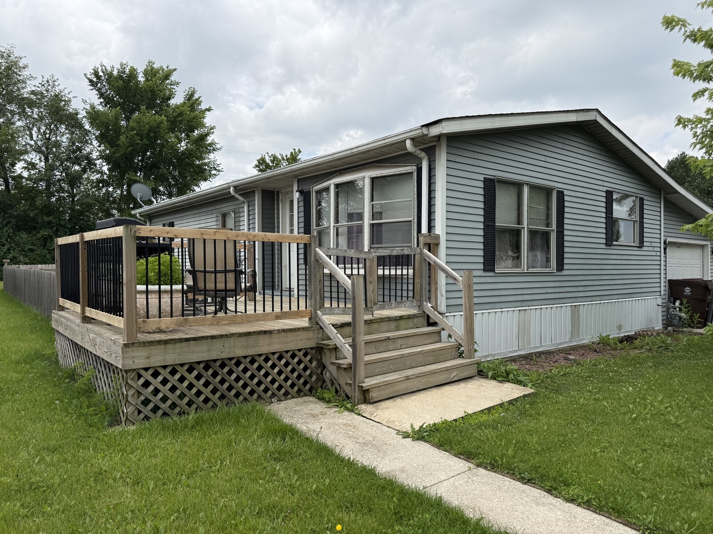 609 TANGLEWOOD Road