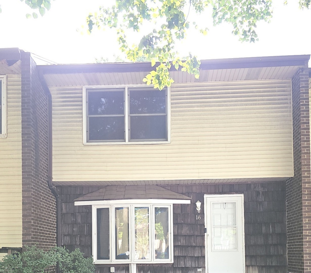 16 Dan Ireland Drive