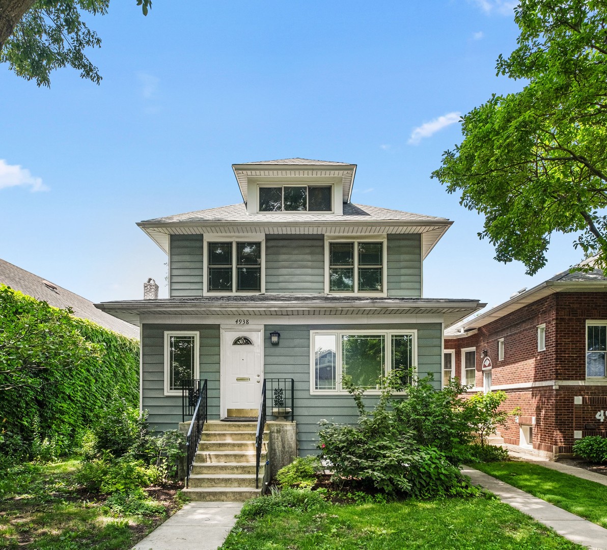 4938 Hamlin Avenue
