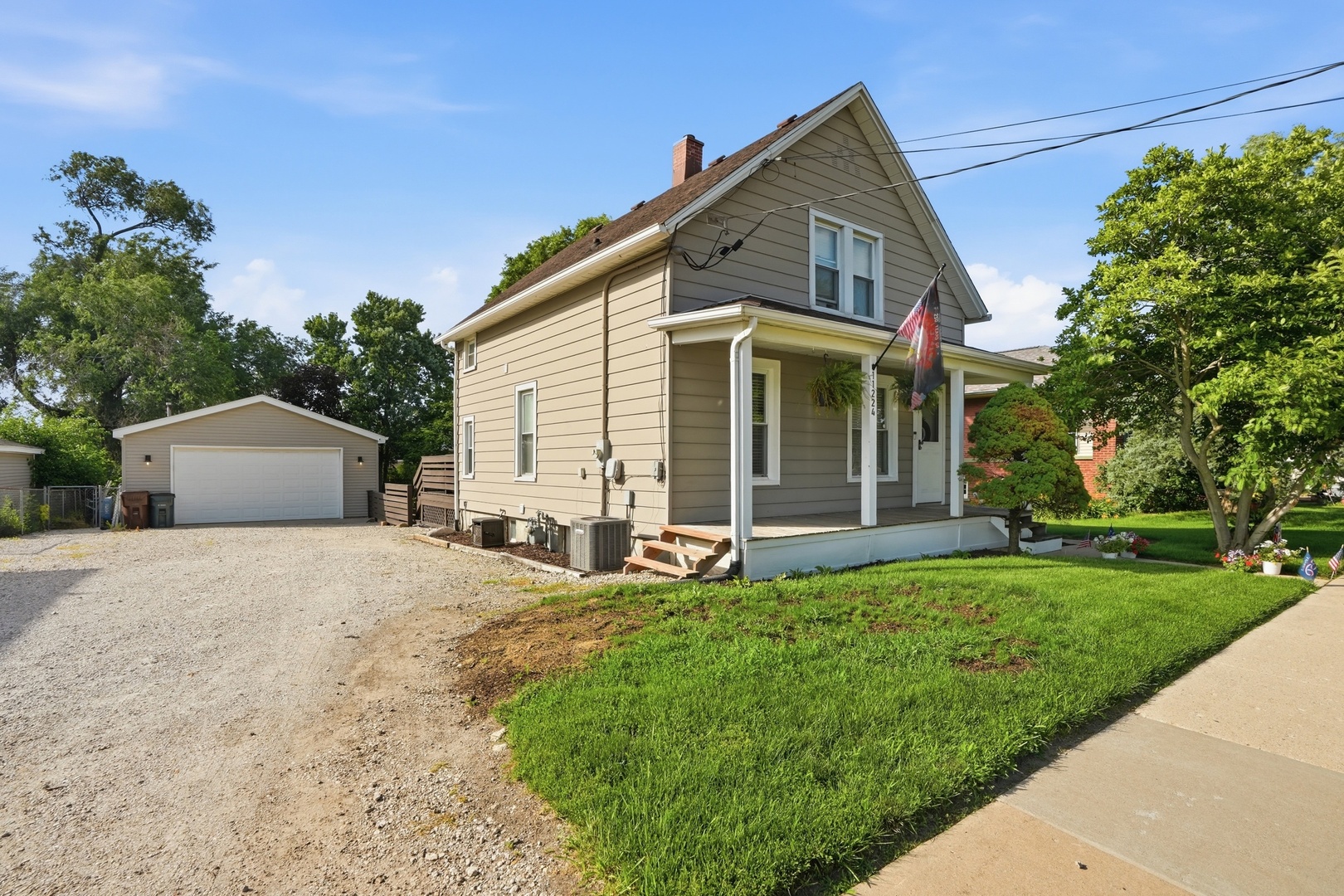 11224 Front Street