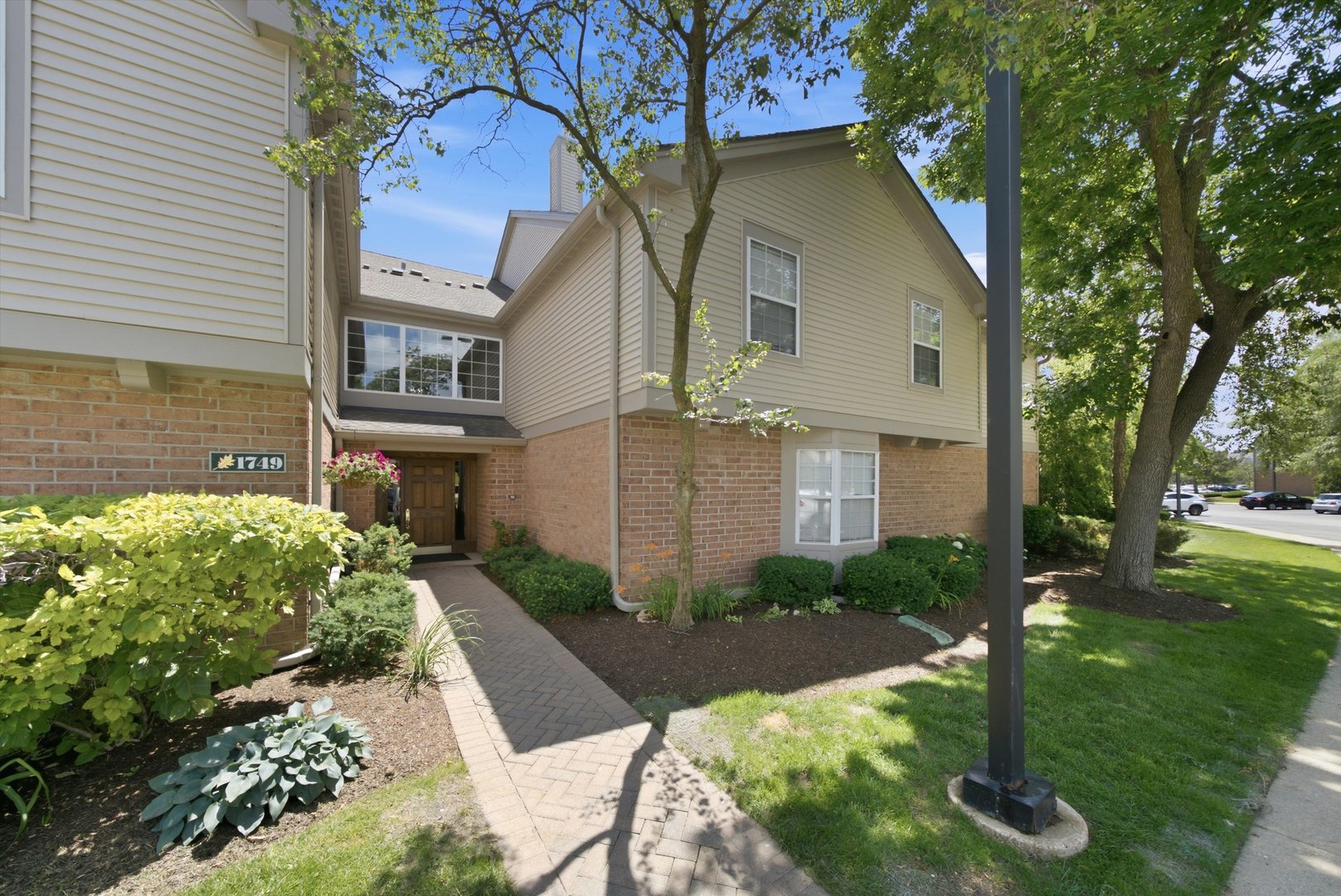 1749 Eastwood Court