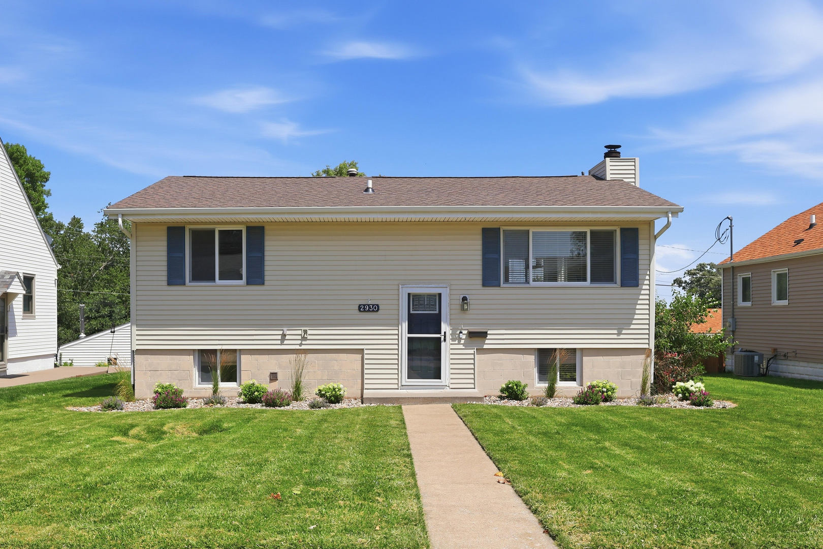 2930 Cody Street