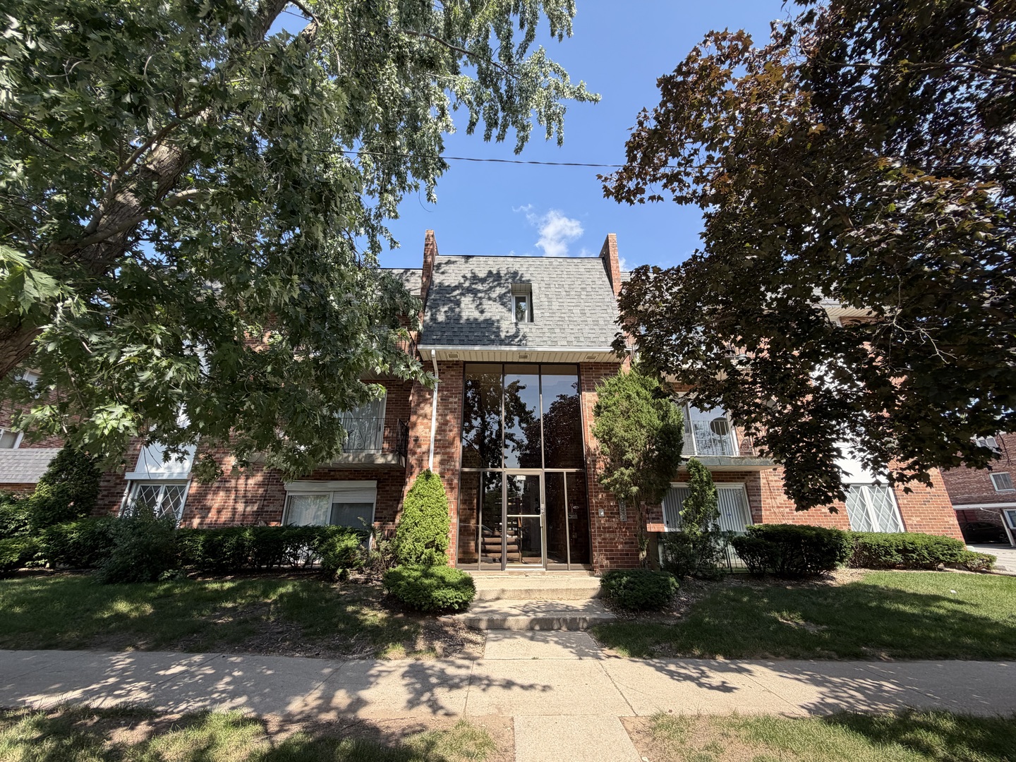 669 CHAPPEL Avenue