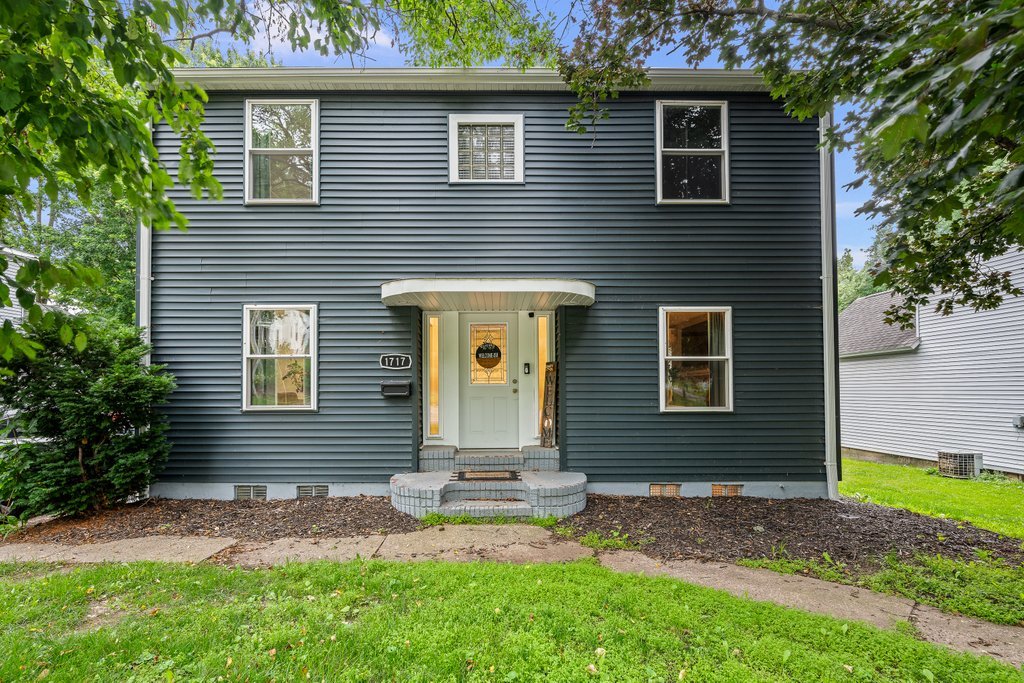 1717 3rd Street