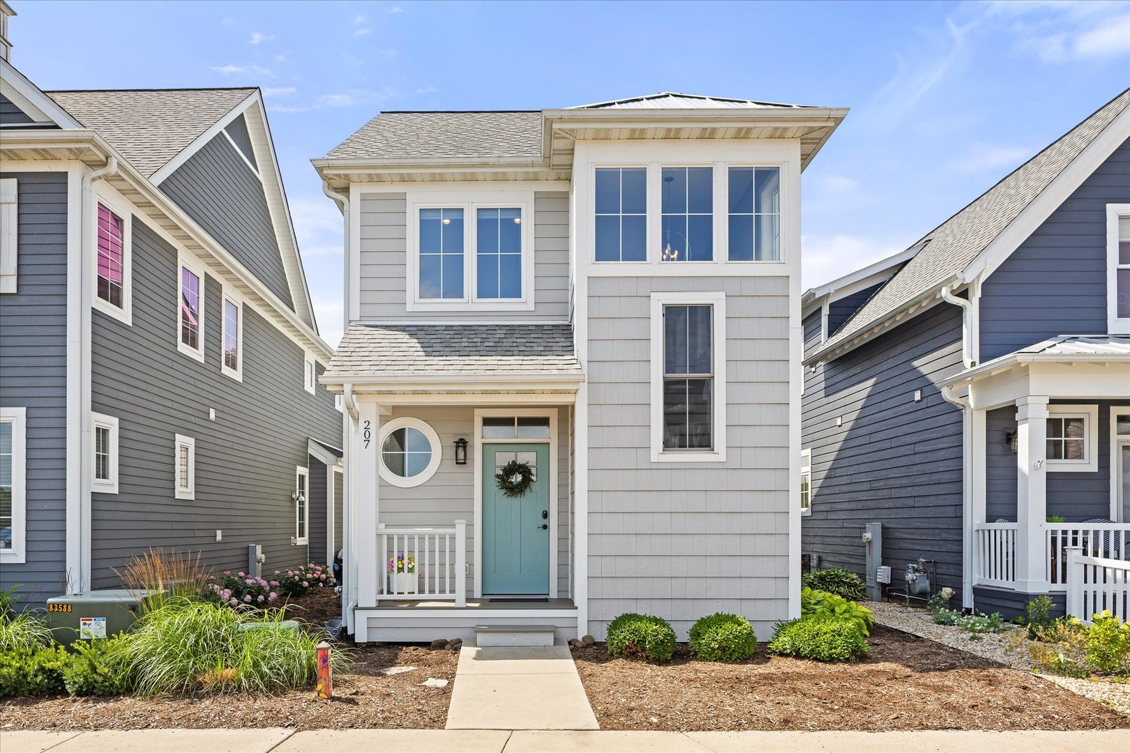 207 Leeward Way
