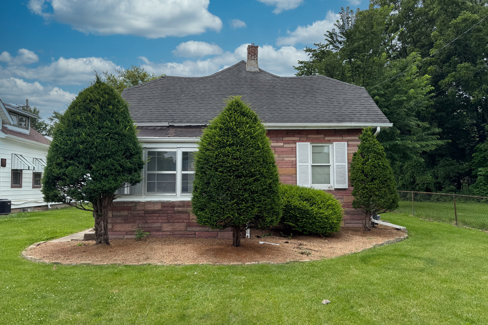 129 Riverside Boulevard