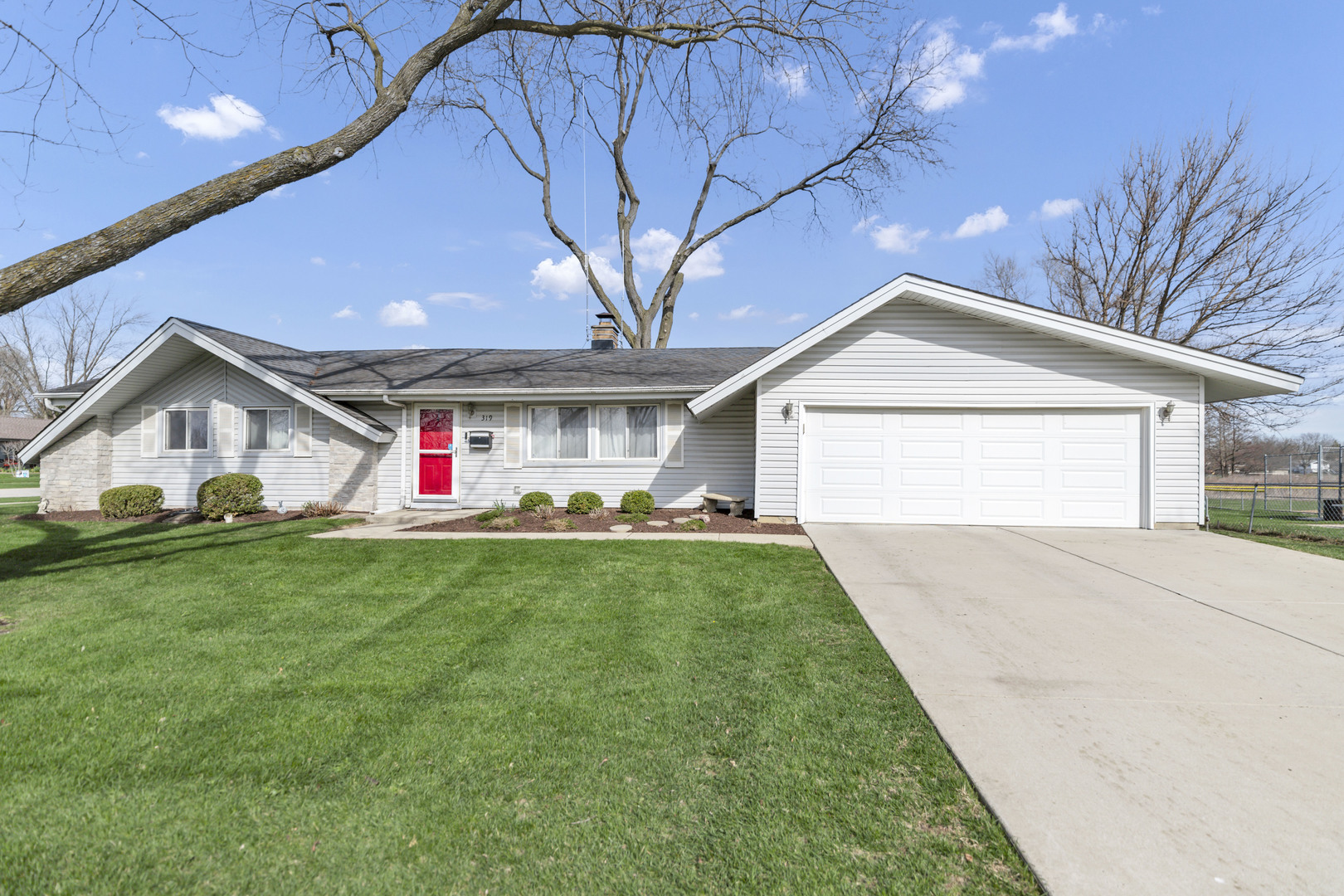 319 BRAINTREE Drive