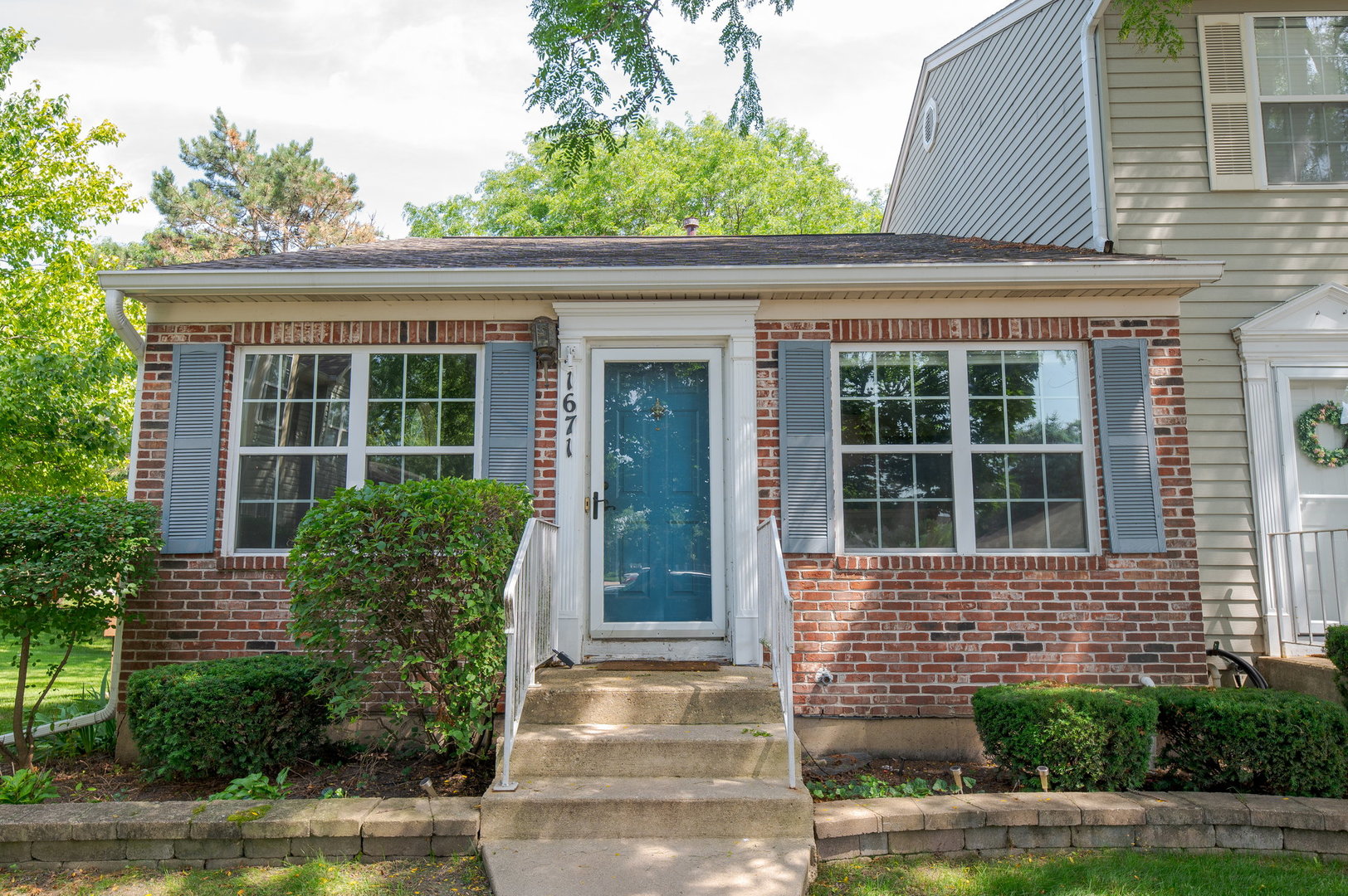 1671 Washington Court