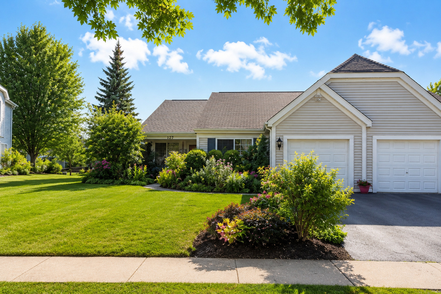 127 AMBERlEY Drive