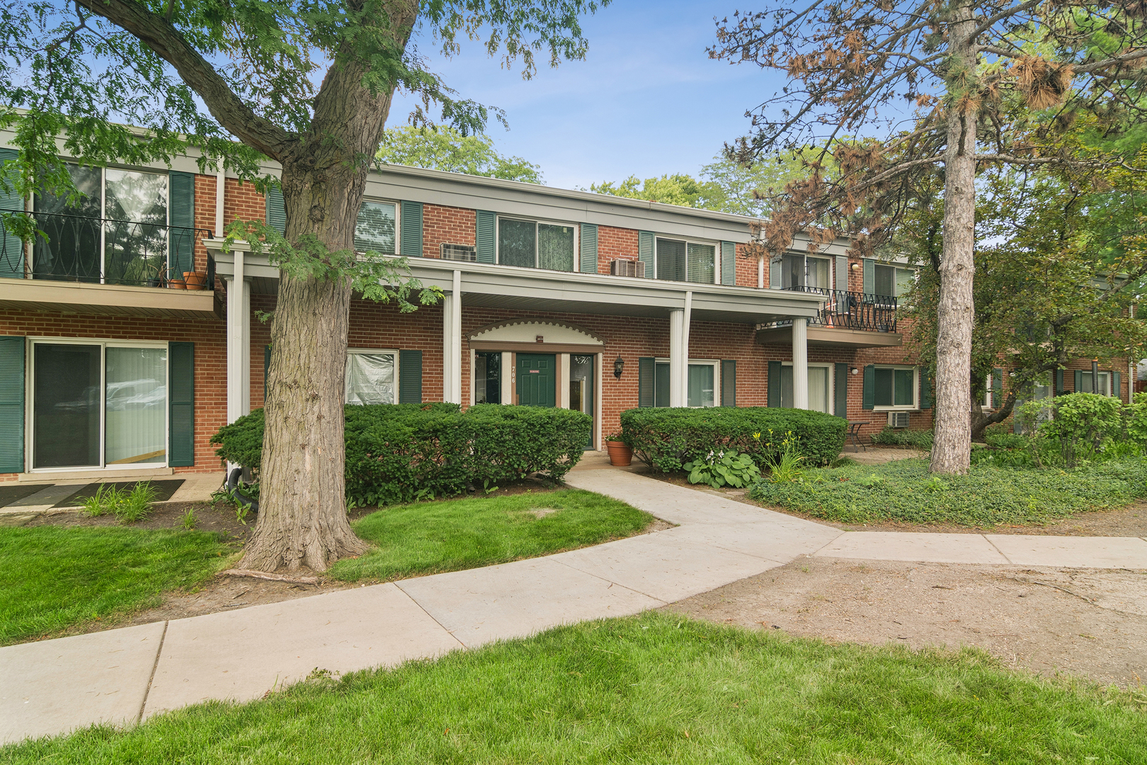 706 Algonquin Road