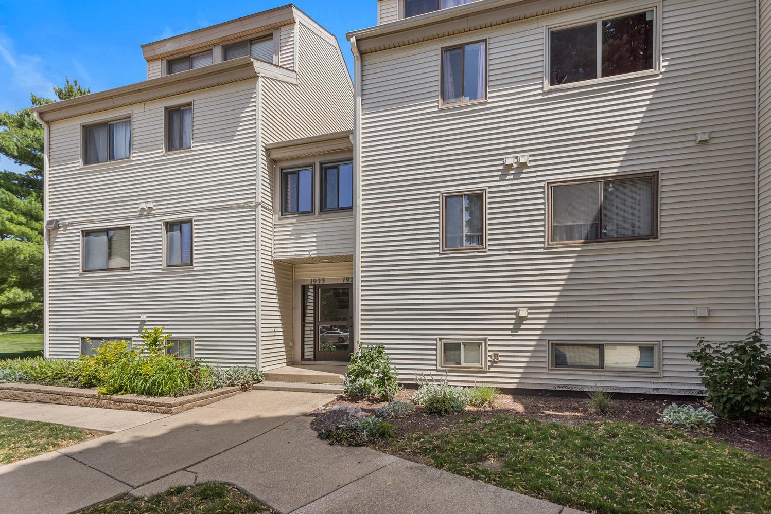 1921 Melrose Drive