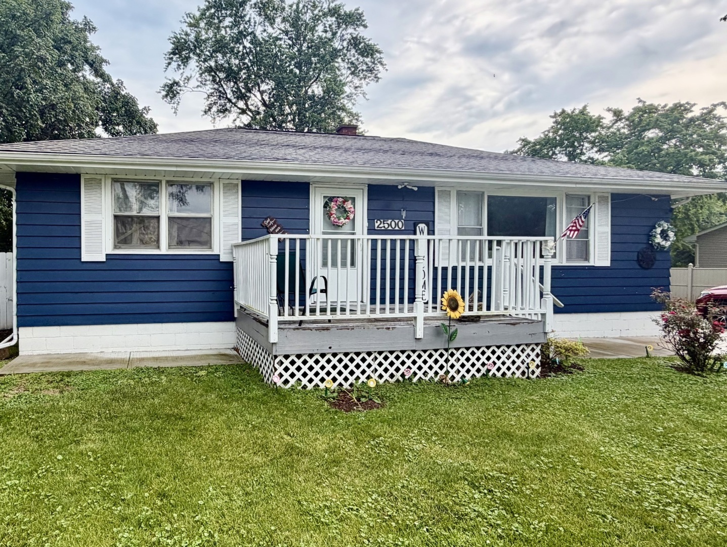 2500 Golfview Street