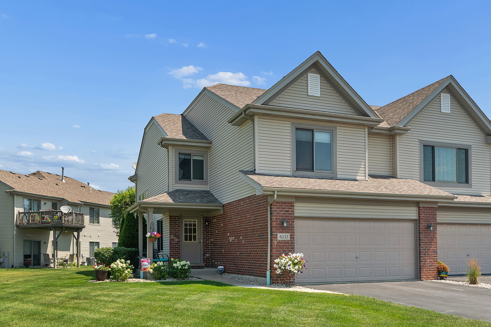8233 Chestnut Court
