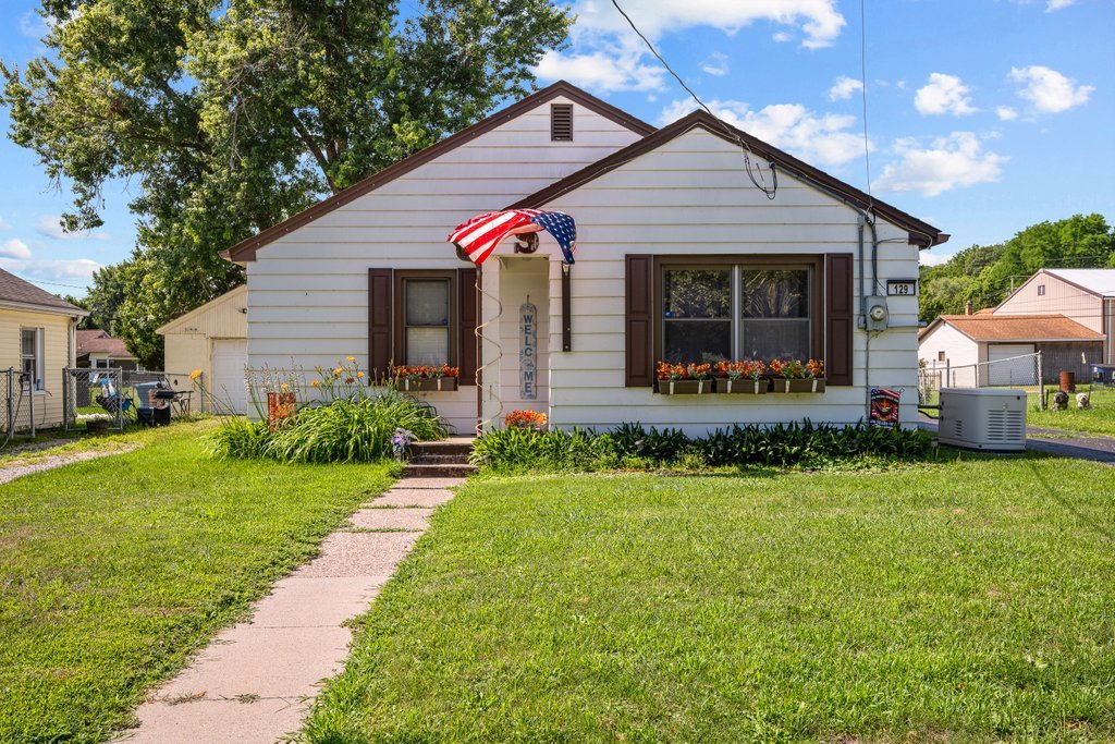 129 3rd Street