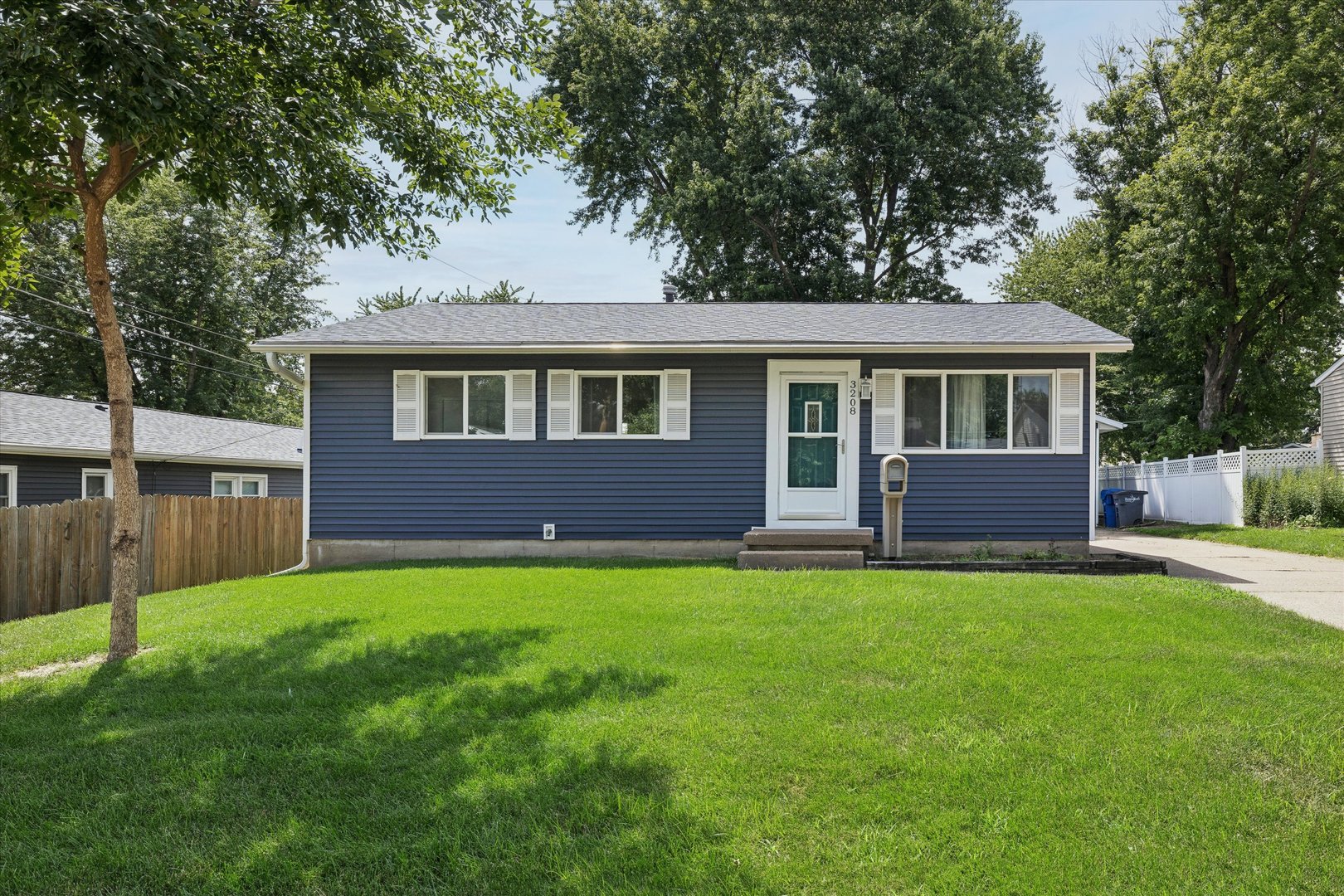 3208 Wakonda Drive
