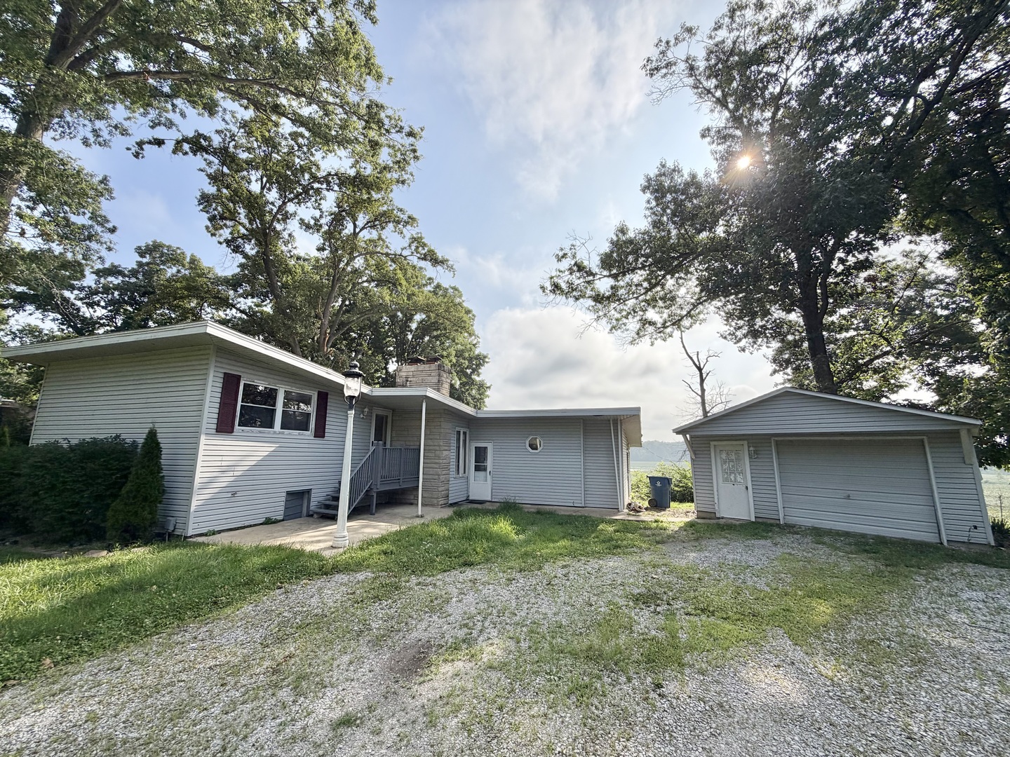 1708 Moonglow Road