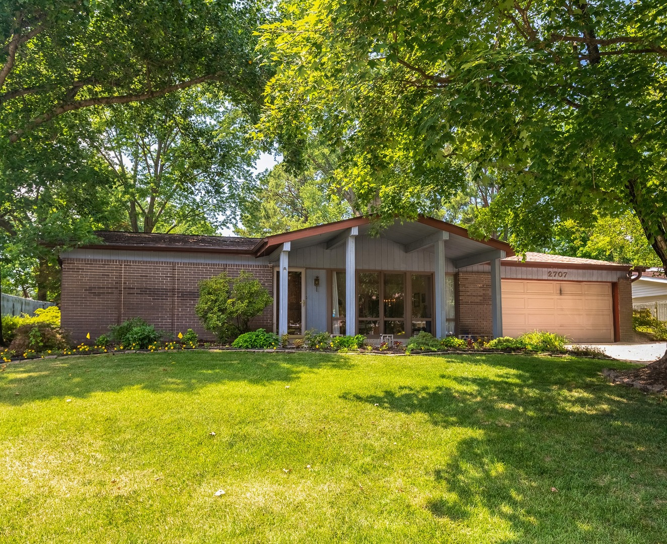 2707 Sunset Drive