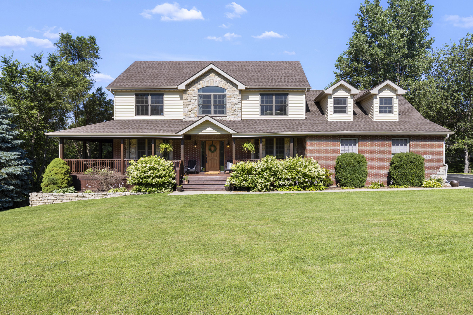 12810 SKYLINE Drive