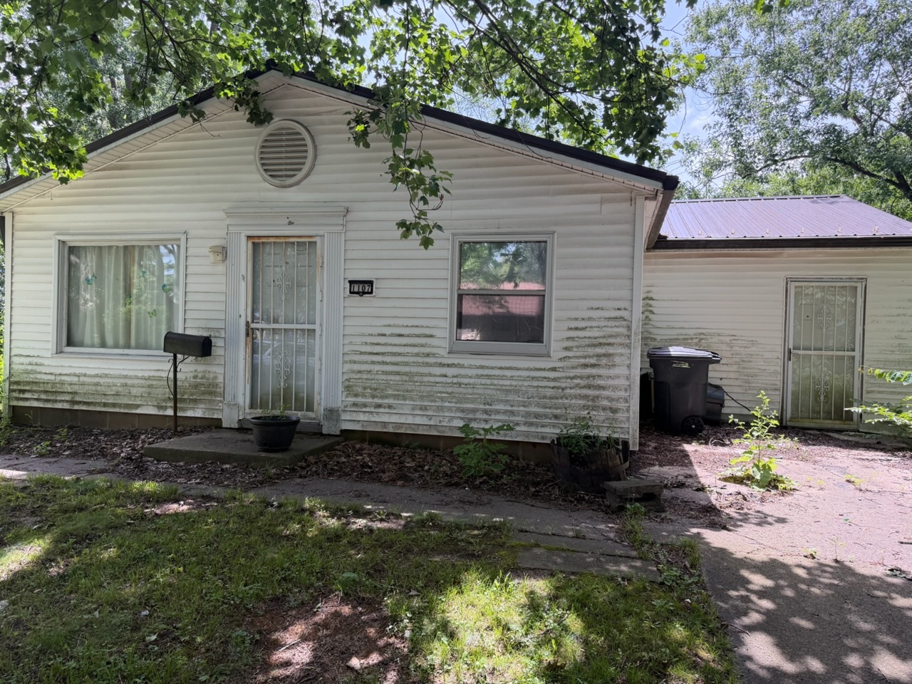 1107 Country Squire Drive