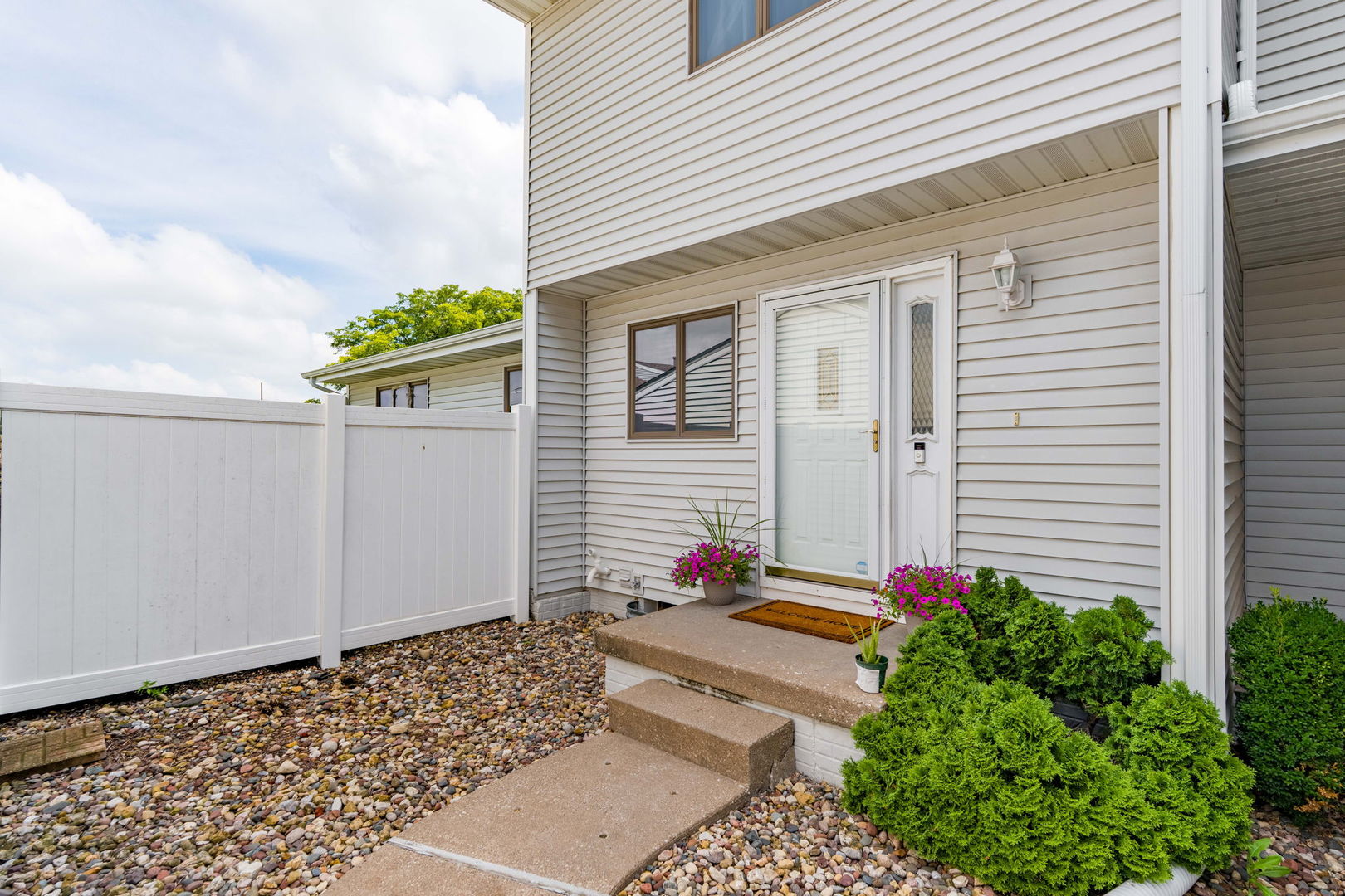 3056 Willowwood Drive