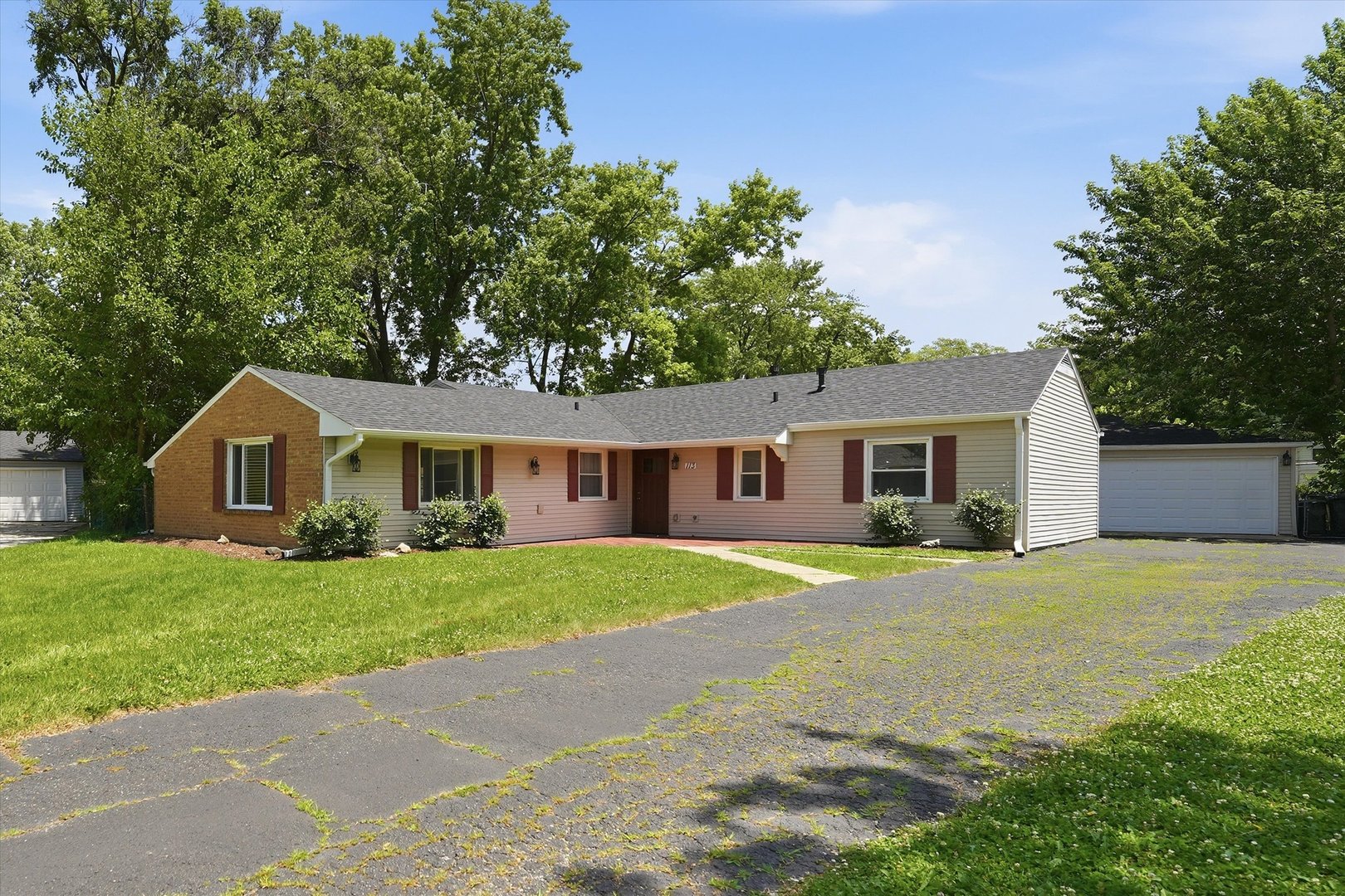 113 Parklawn Court