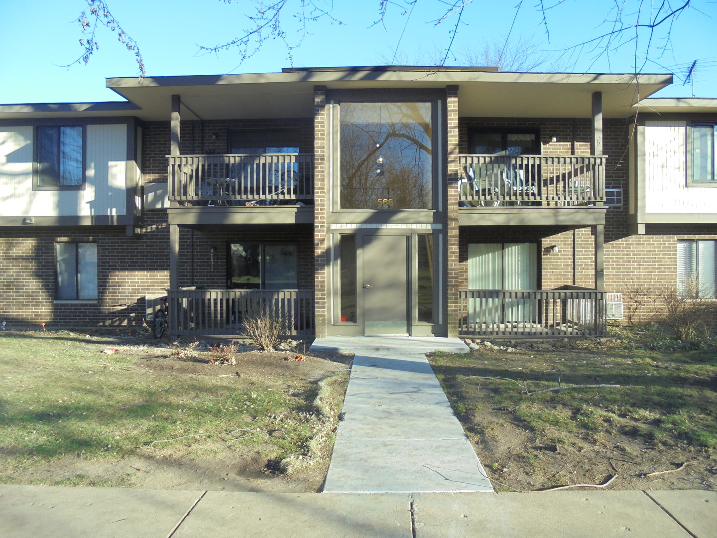 566 Somerset Lane