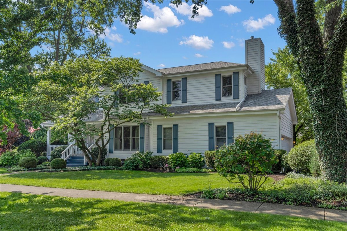 919 Roslyn Road