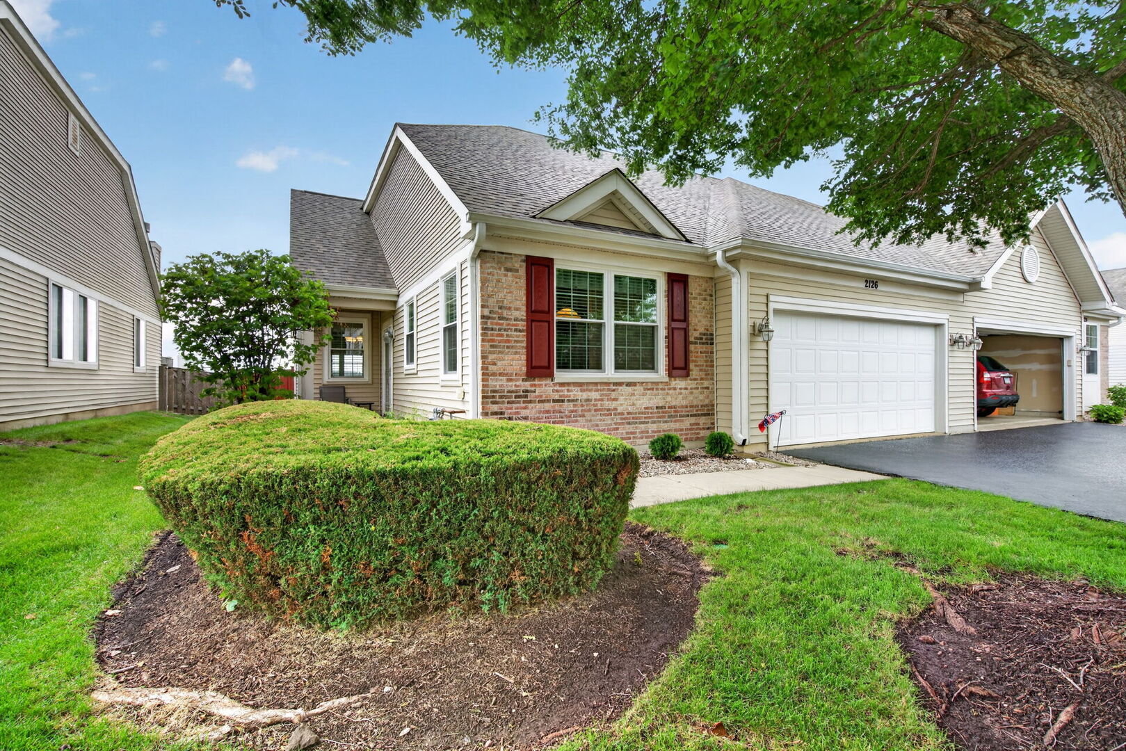 2126 Tremont Lane