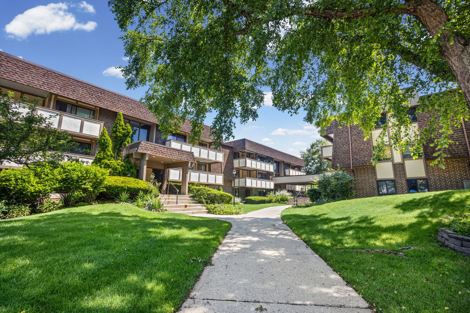 435 Cavalier Court