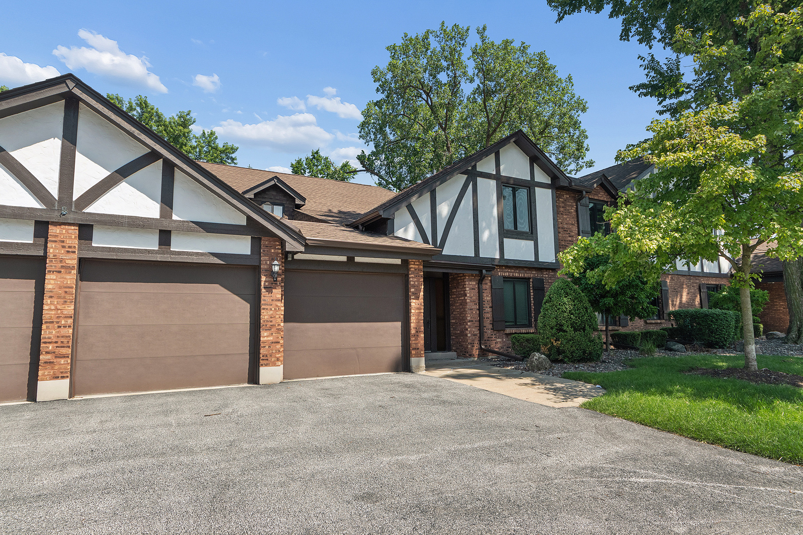 11141 Cottonwood Drive