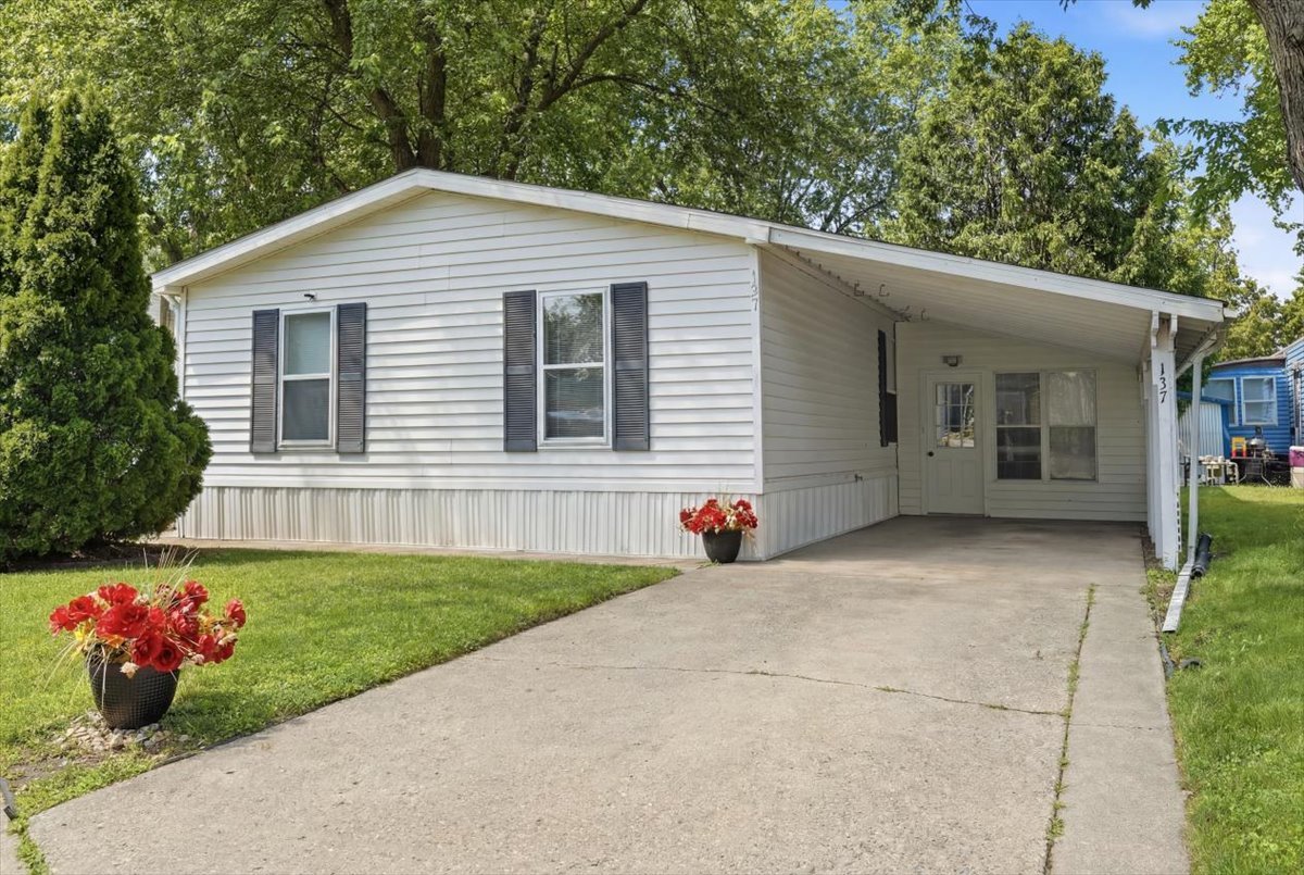 38703 Sheridan Road