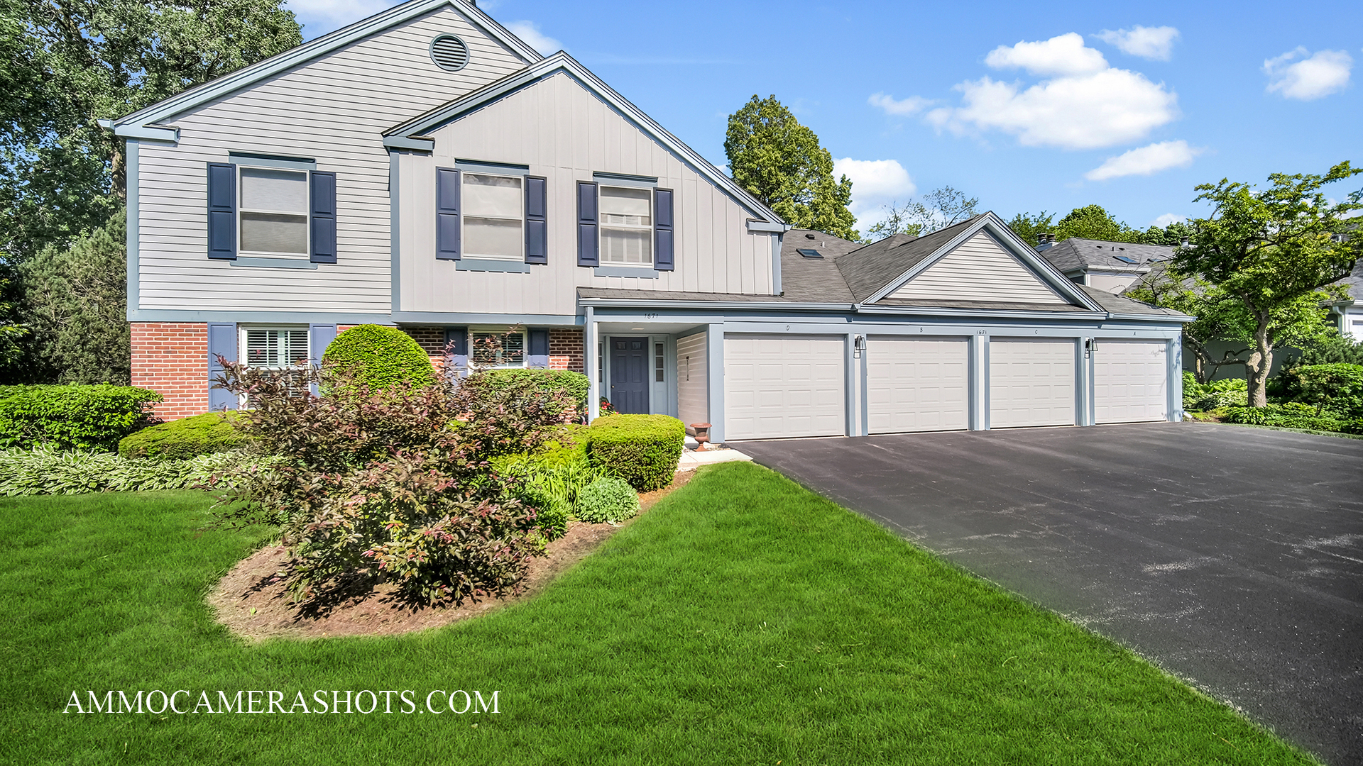 1671 Grosvenor Circle