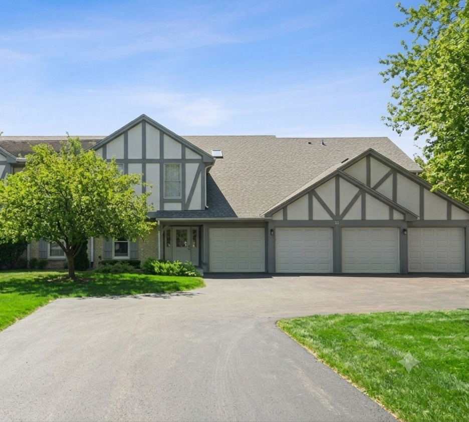 32 FERN Court