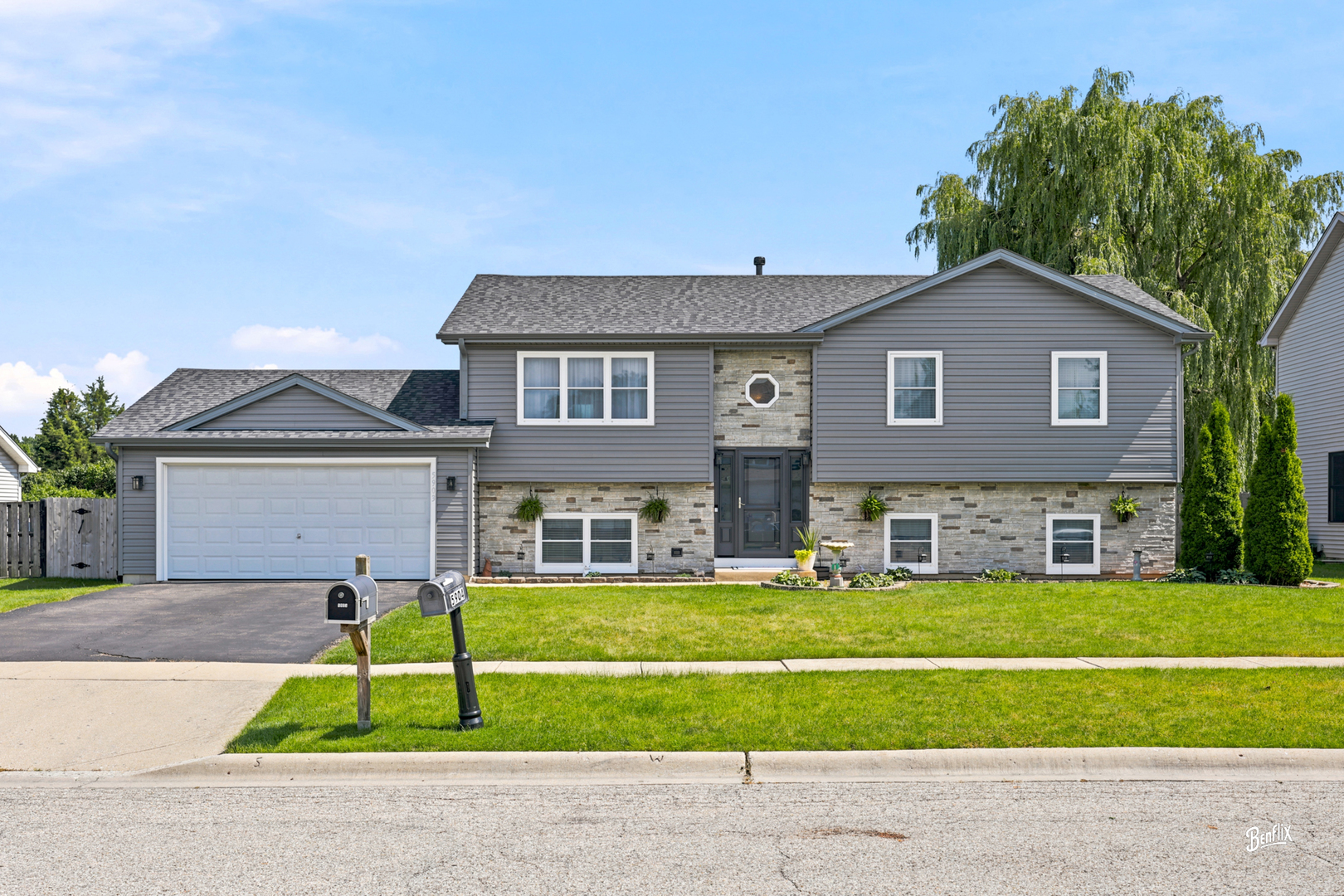 5903 Castlewood Trail