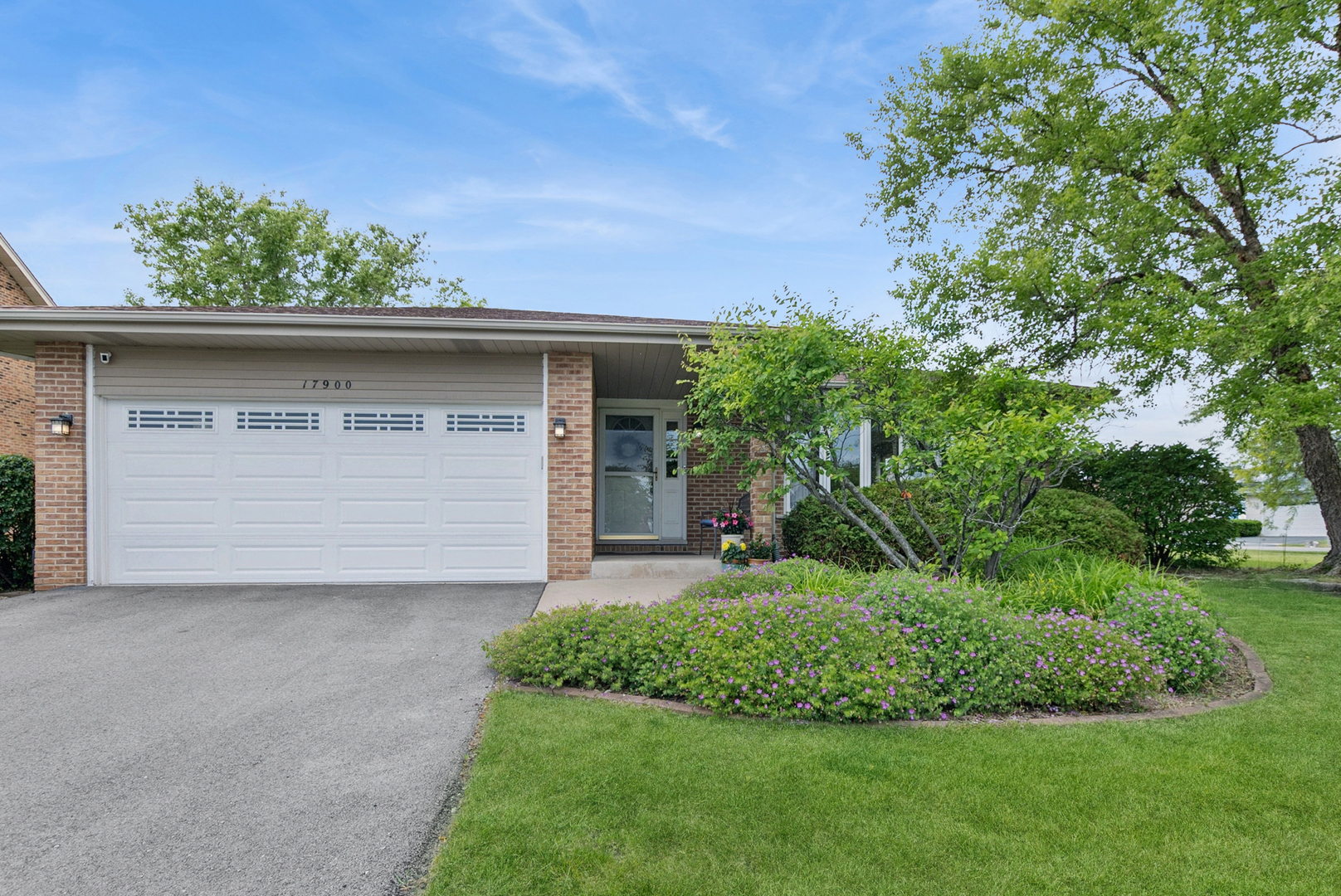 17900 Poplar Lane