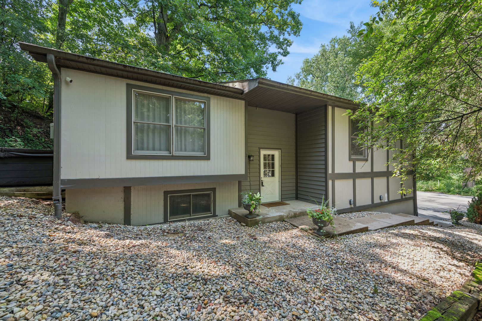 121 Wildwood Drive