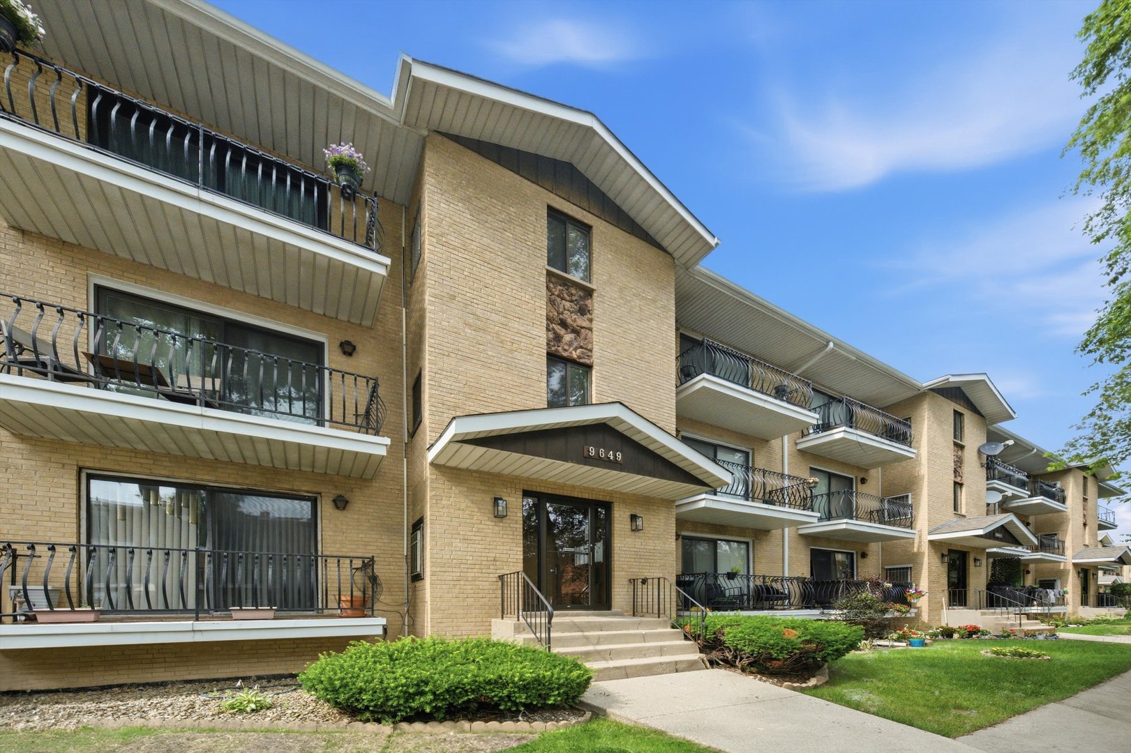 9649 Harlem Avenue