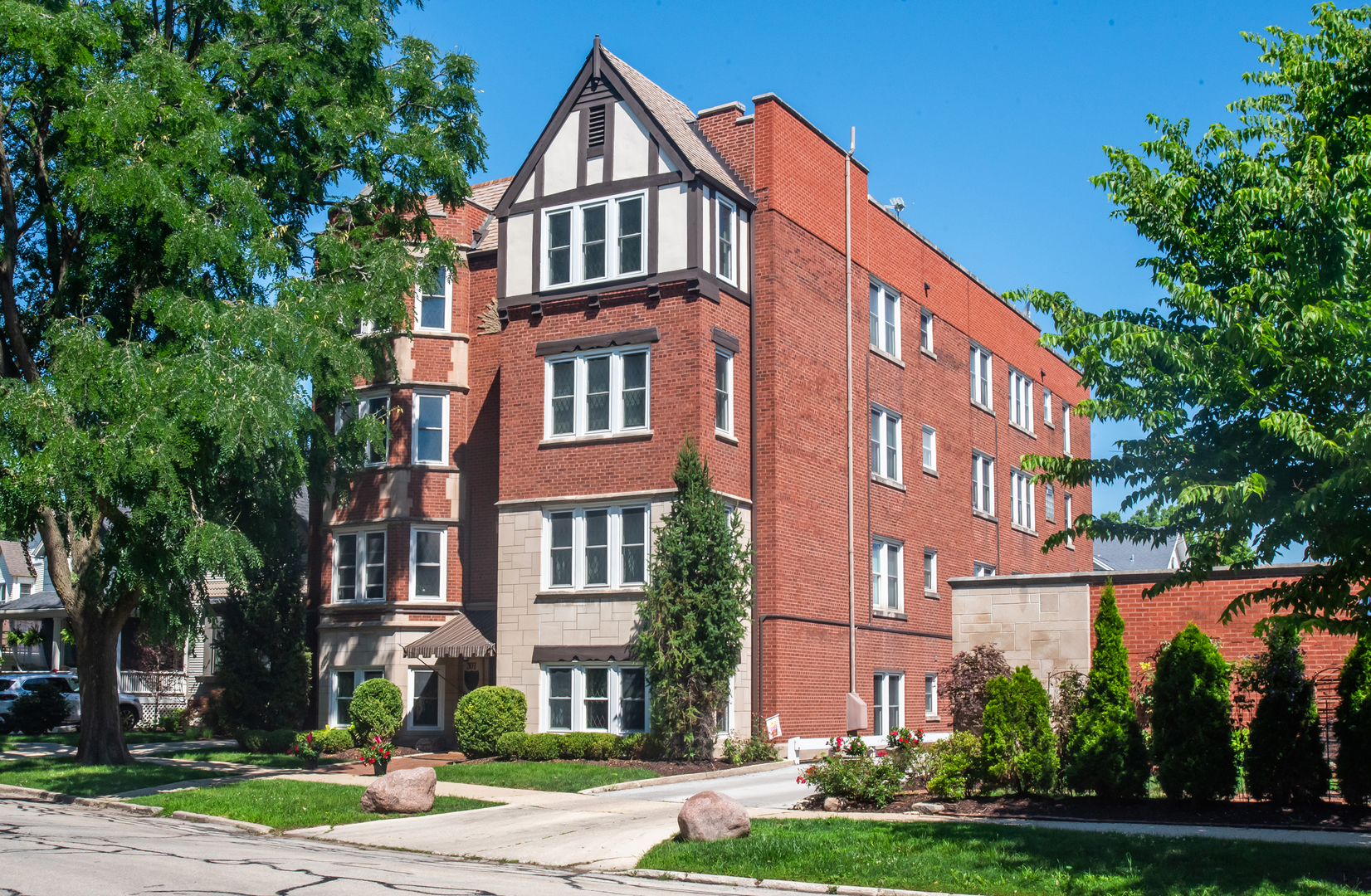 307 Harris Avenue