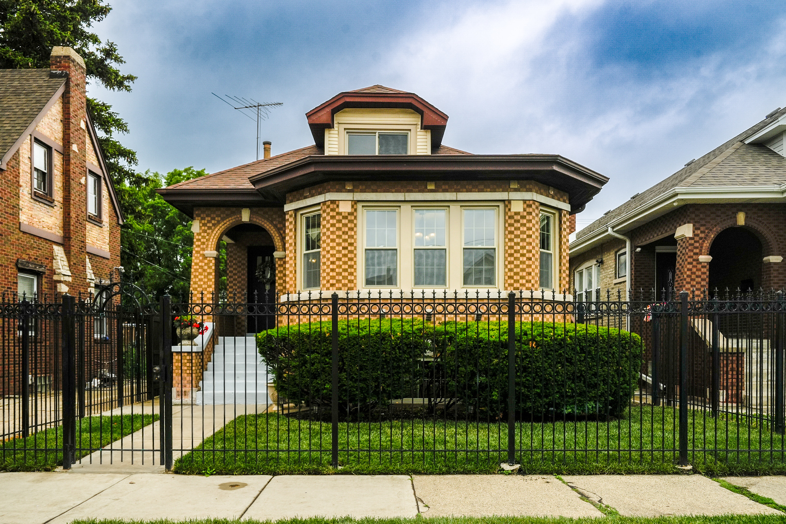 6136 Fletcher Street