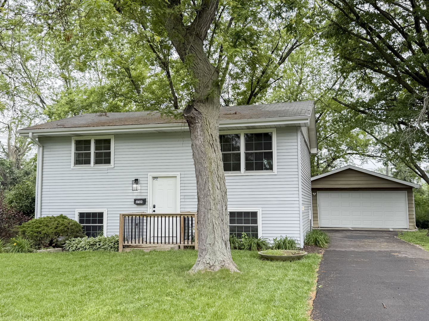 3704 Linden Road