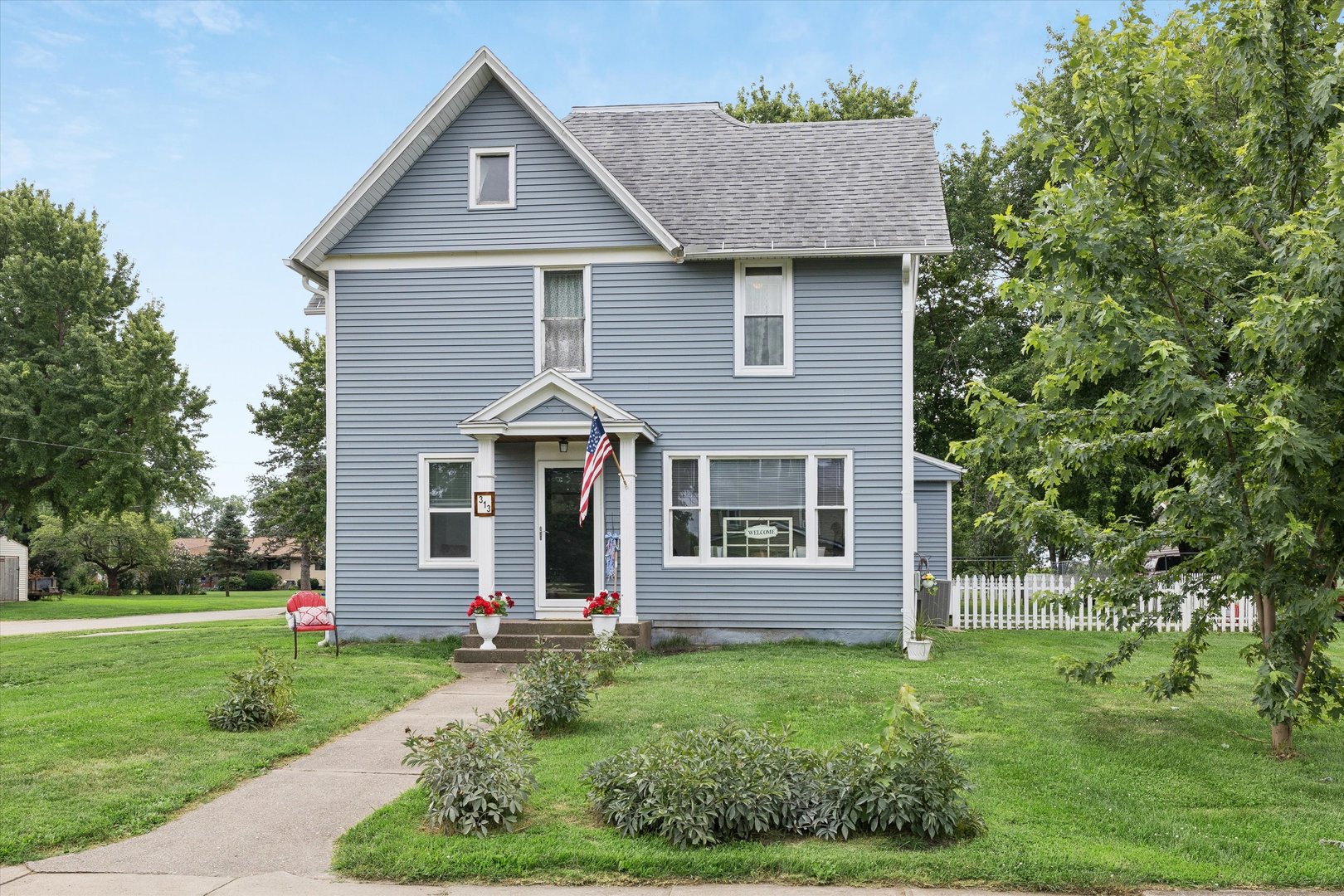 313 Grove Street