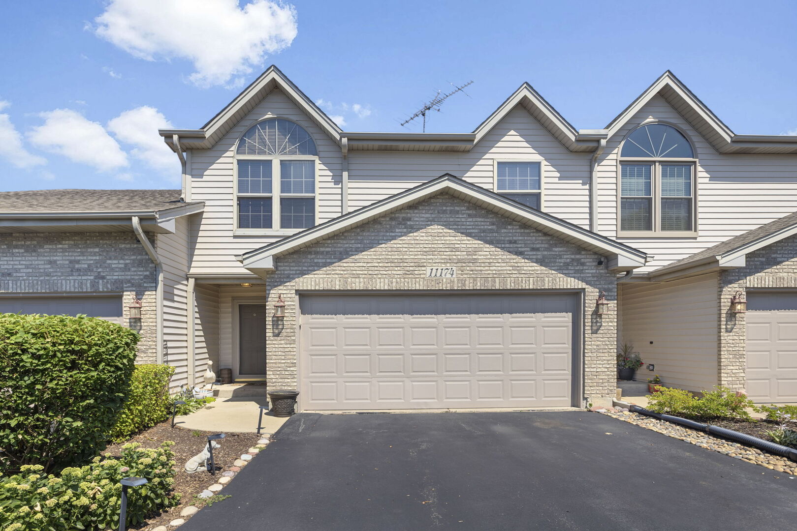 11174 Algonquin Road