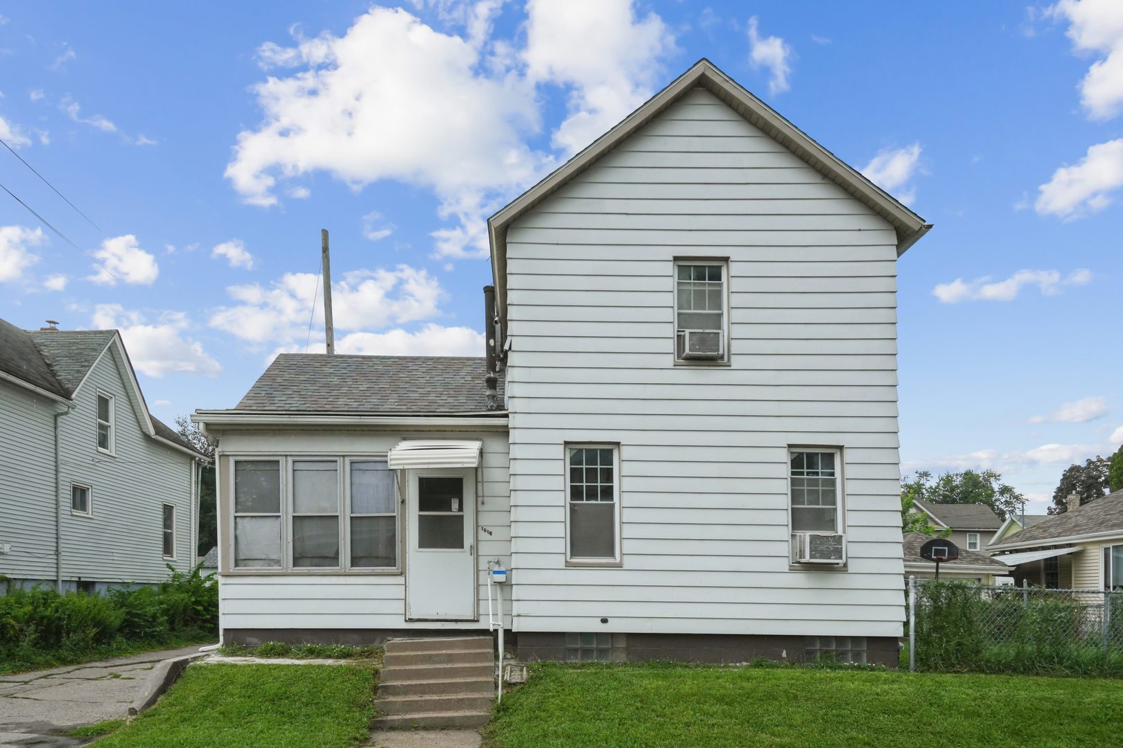1618 N Marquette Street